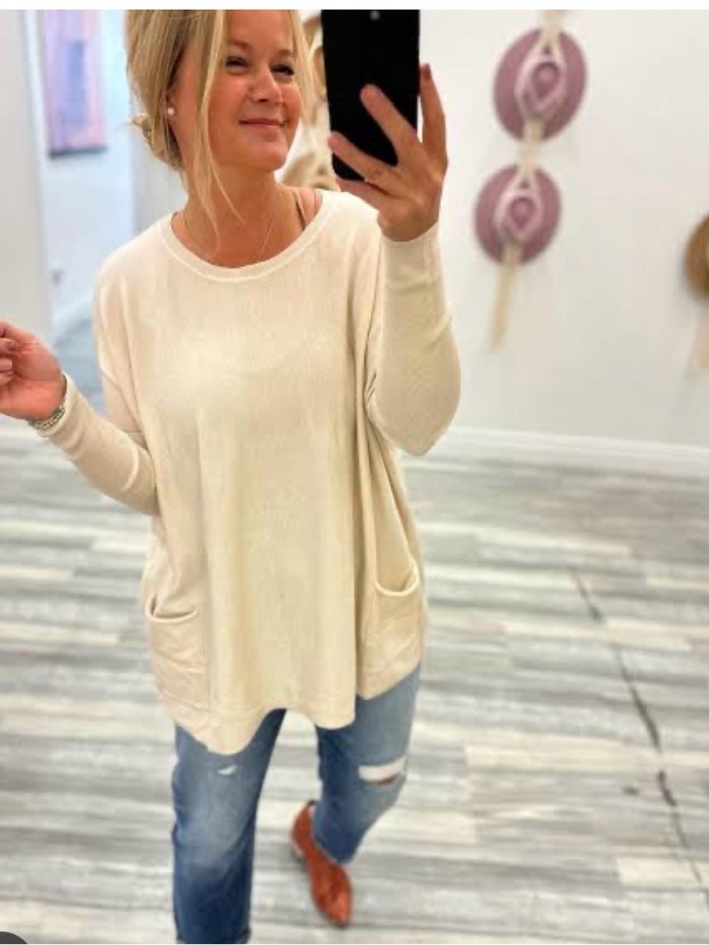 tea n rose Cream Long Sleeve Pocket Knit Tunic
